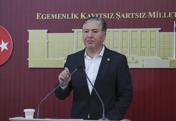 Yeni Parti'de 'imece' tartışması: Grup hesapları üzerinden yürütülen iddialara sert yanıt