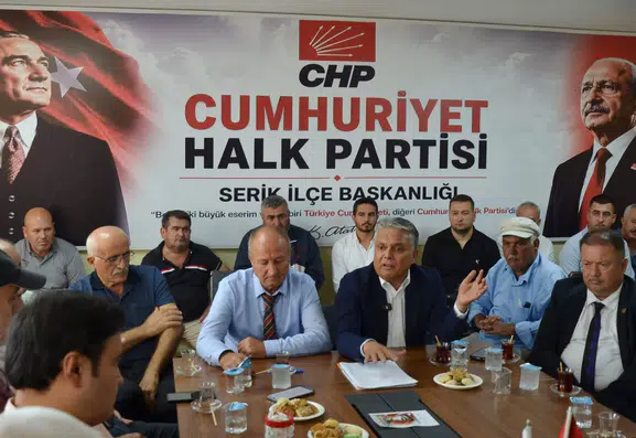 CHP'de kurultay kulislerini hareketlendiren çıkış: Ümit Uysal'dan net adaylık mesajı