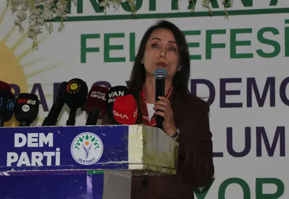 DEM Parti'den kritik çağrı: Toplumsal beklenti için somut adımlar şart