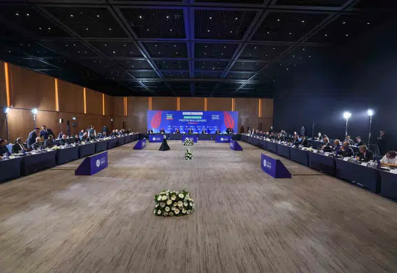 Antalya'da Tarihi Zirve: Türkiye İklim Diplomasisinde Küresel Liderliğe Soyunuyor