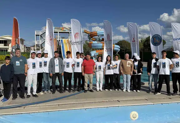 Van Gölü'nün derinliklerine teknolojik bakış: Gençler su altı robotlarıyla keşfe çıkıyor