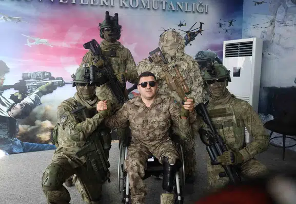 TEKNOFEST'te Azerbaycanlı gaziden yürekleri ısıtan kardeşlik mesajı