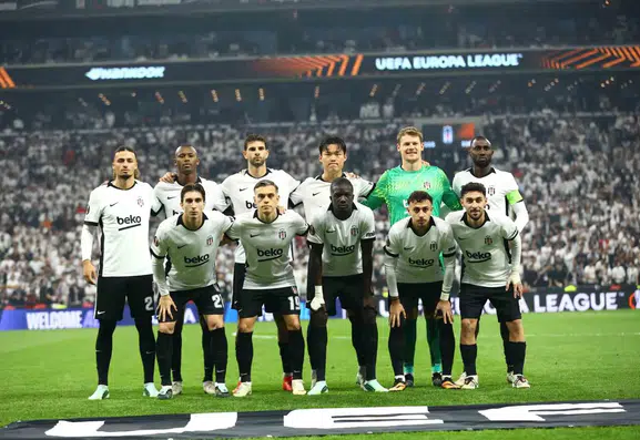 Dolmabahçe'de geçit yok: Kartal evinde rakiplerine duvar ördü