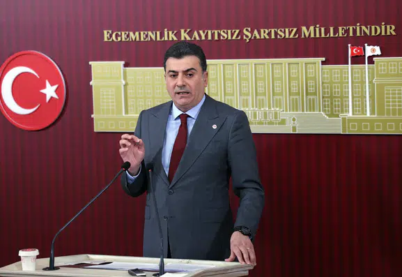 Ekonomide 90 milyar dolarlık vurgun iddiası: Yeni Parti'den deprem etkisi uyarısı