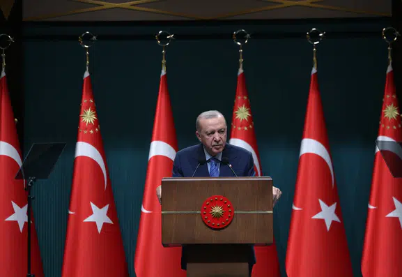 Sokak çağrılarına sert yanıt: Türkiye kimsenin oyuncağı değil