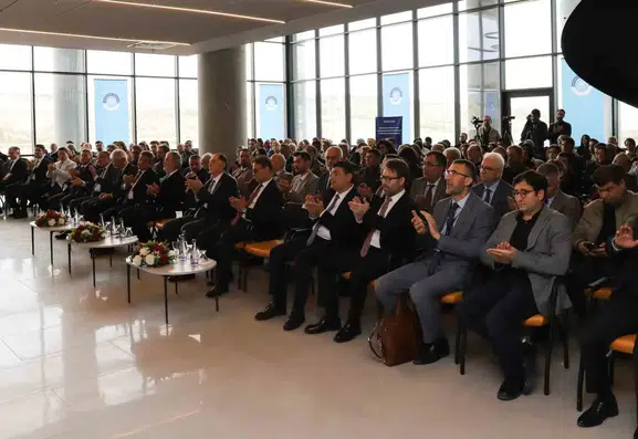 Siyasetin ötesinde bir dava adamı: Necmettin Erbakan 100. yaşında akademik bir vizyonla anılıyor