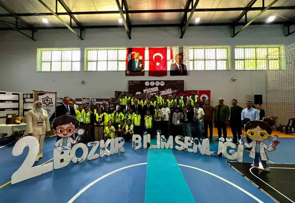 Bozkırlı gençler bilim şenliğinde teknolojiyi sahaya indirdi