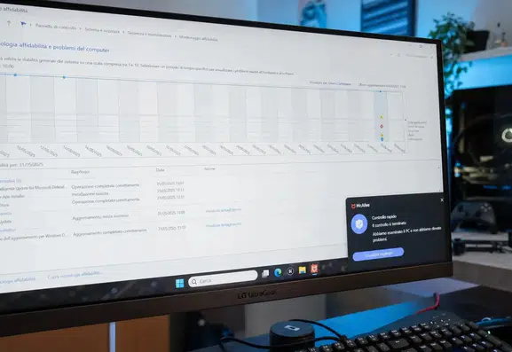 Monitörünüz sizden habersiz bilgisayarınıza reklam yazılımı yüklüyor olabilir