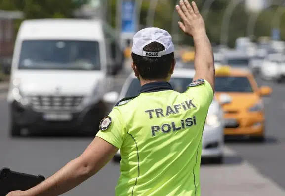 Trafikte kural tanımayana ağır yaptırım geliyor