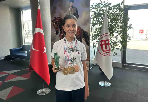 New York’tan gururlandıran haber Türk öğrenci dünya şampiyonu oldu