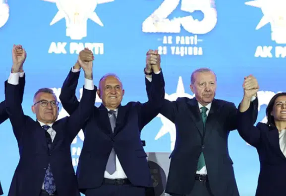AKP'de transfer krizi: Teşkilatın "adaylık" isyanı yönetimi durduramadı