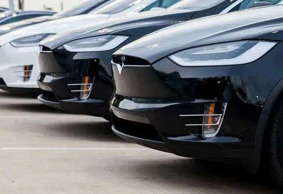 ABD'de marka sadakati araştırması Tesla açık ara zirvede, Ford Detroit'in en sadık markası