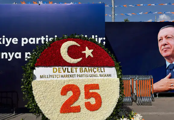 Cumhur İttifakı'nda 25'inci yıl mesajı: Bahçeli'den AK Parti'ye özel jest