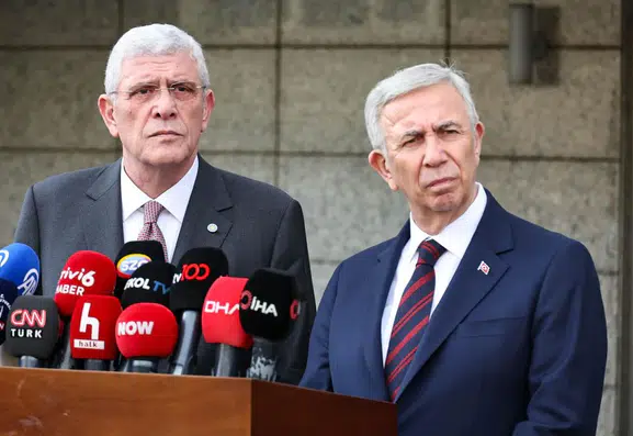 Mansur Yavaş'tan siyasi kulisleri karıştıran transfer iddialarına net cevap