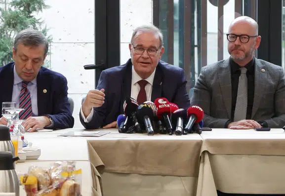 CHP'den fon skandalı için Meclis'te acil komisyon çağrısı: Şeytan üçgeni deşifre edilmeli