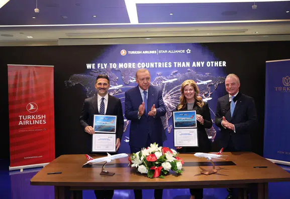 Türk Hava Yolları'ndan dev hamle: Boeing ile rekor kıran uçak anlaşması imzalandı