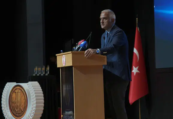 Türkçenin Geleceği Artık Sadece Kitaplarda Değil: Dijital Dünyada Yeni Bir Dönem Başlıyor