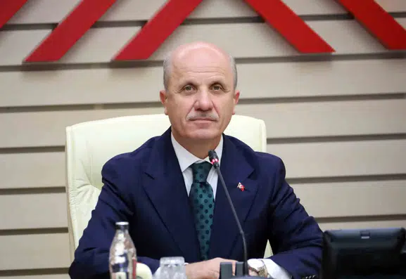 Gazze'de Eğitimin Işığı Sönmüyor: YÖK Başkanı Özvar'dan Tarihi Ders