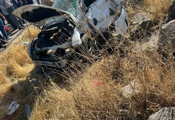 Diyarbakır'da korkunç kaza: Takla atan otomobildeki 7 kişi hastanelik oldu