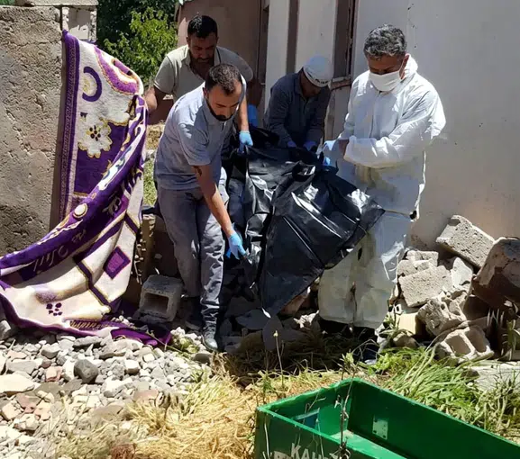 Kahramanmaraş'ta yalnız yaşayan adam evinin bahçesinde ölü bulundu