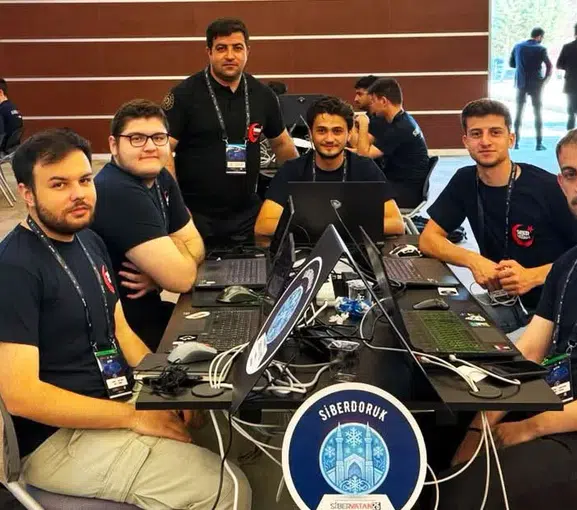 Bayburtlu gençler siber güvenlik liginde Türkiye şampiyonluğu için ter döktü