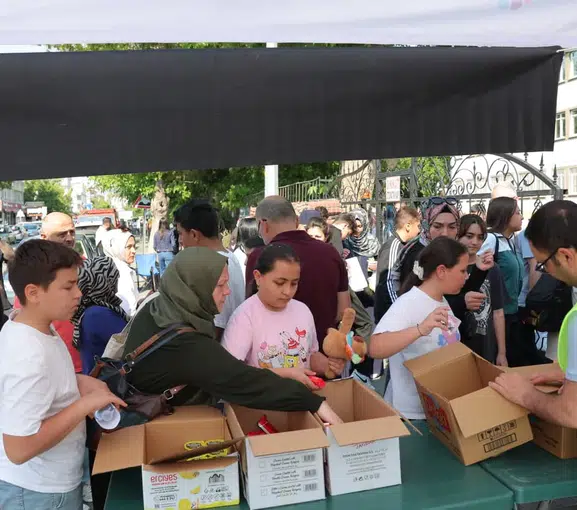 Kayseri'de sınav stresi yaşayan öğrencilere belediye desteği