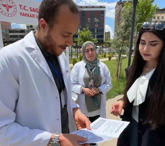 Yüksekova’da sigaraya karşı sokak çağrısı