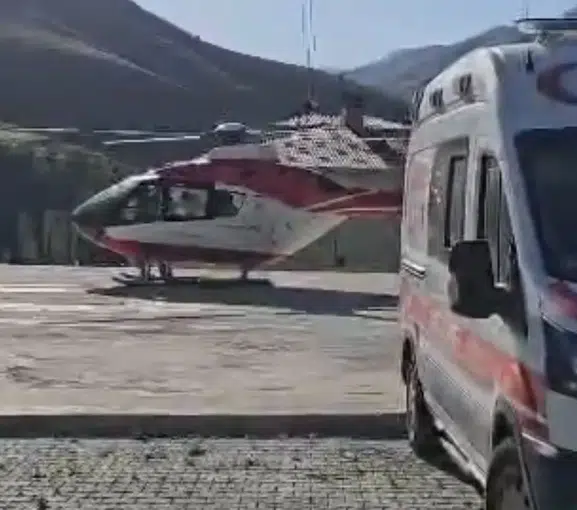 Bahçesaray’daki hastaya havadan acil müdahale