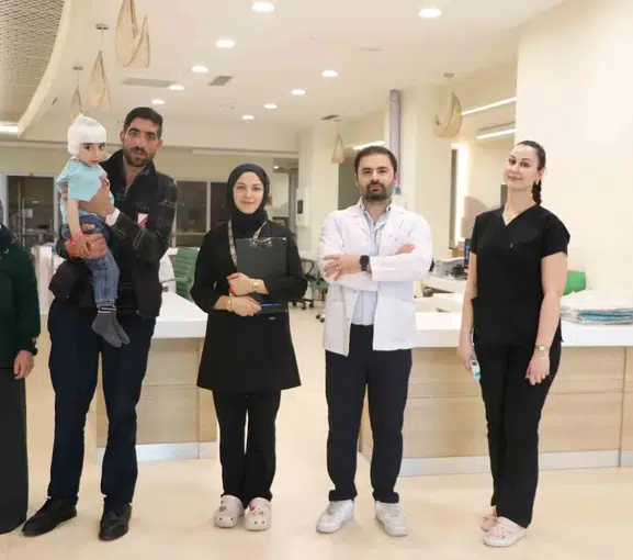 Erzurum Şehir Hastanesi işitme engelli miniklere ses oluyor