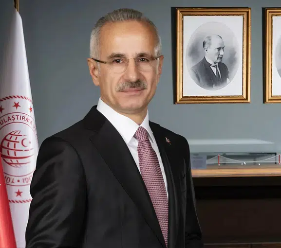 Ankara Havalimanı yolunda mühendislik şovu
