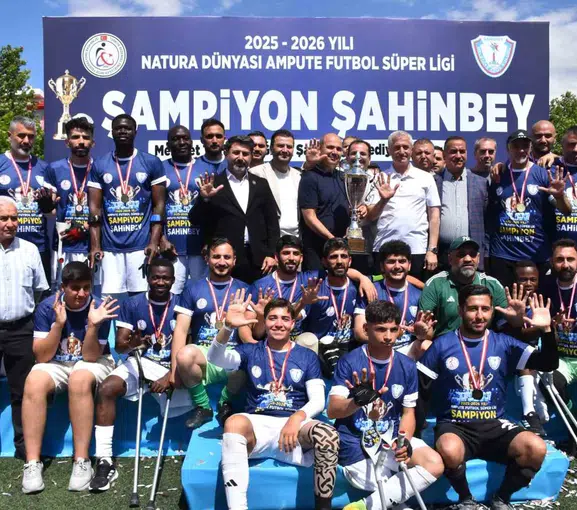 Şahinbey Ampute Futbol Takımı ligi zirvede bitirdi