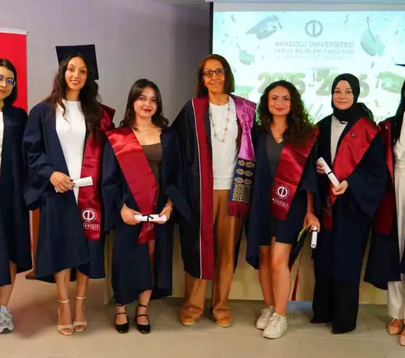Eskişehir’de yeni sosyal hizmet uzmanları sahaya iniyor