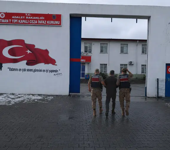 Batman kırsalında kenevir baskını