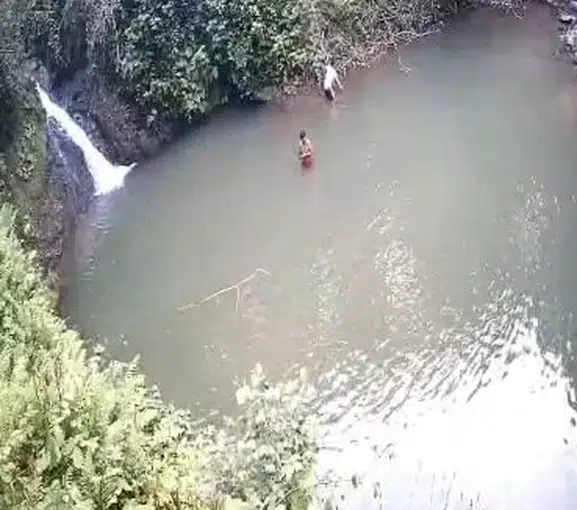 Artvin’de iki din görevlisinin gölette boğulma anları kameraya yansıdı