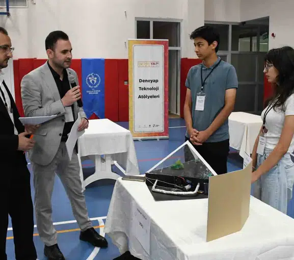 Yozgatlı gençler teknoloji projelerini görücüye çıkardı