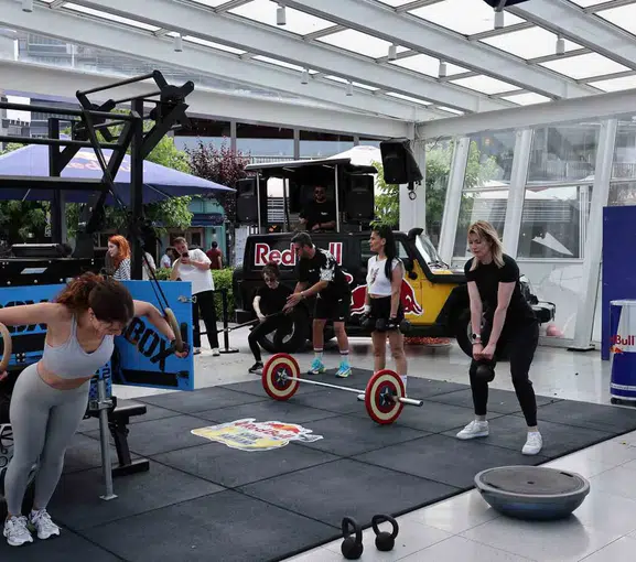 Nilüfer Belediyesi açık havada ücretsiz spor dönemini başlattı