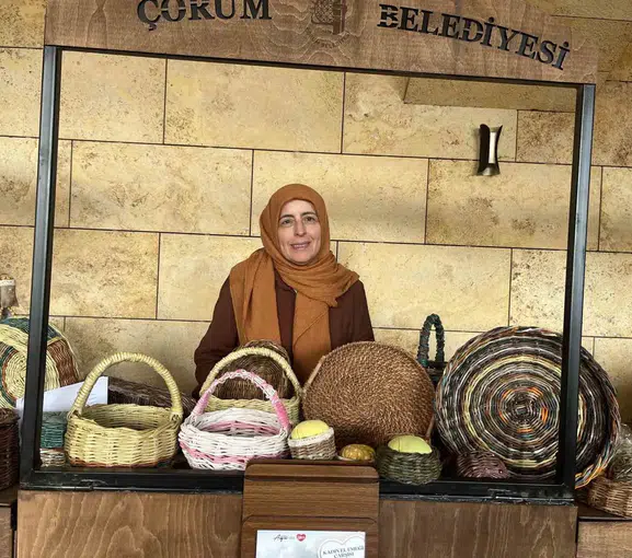 Çorumlu kadınlar ürettiklerini Bedesten’de satışa sunuyor