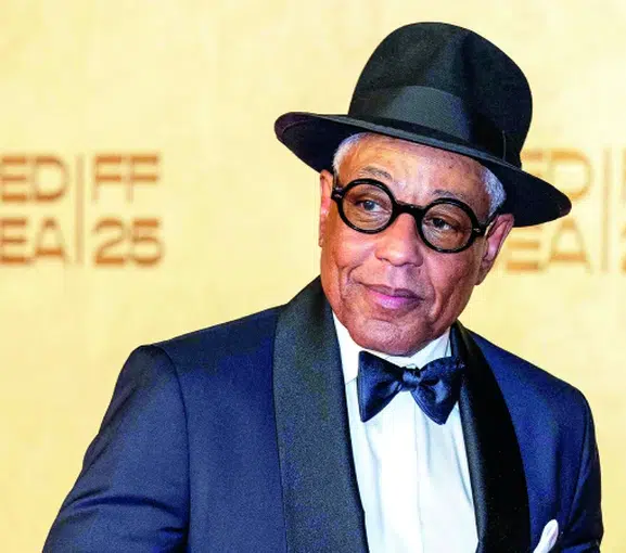 Gustavo Fring Müslüman oldu!