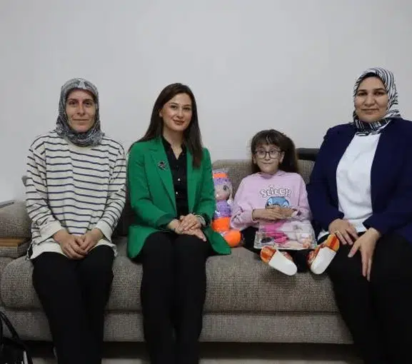 Söğüt’te kapı kapı dolaşıp dert dinlediler