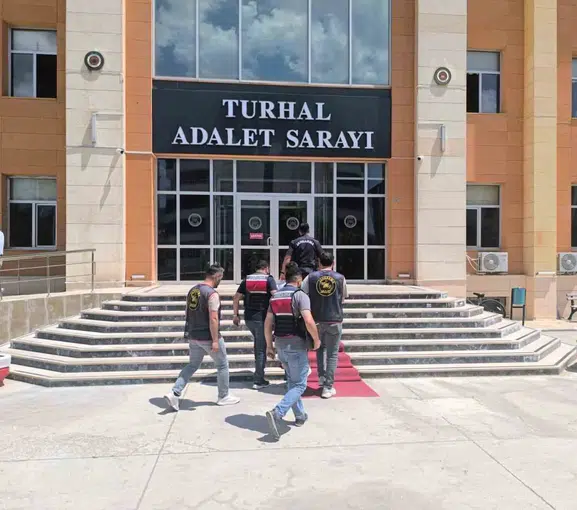 Tokat’ta uzun süredir aranan suç makinesi yakayı ele verdi