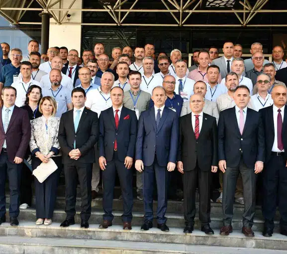 Öğretmenevi yöneticileri dijital yönetim için Hakkâri’de toplandı
