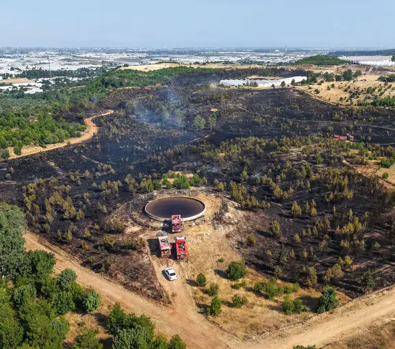 Antalya Aksu’da yangın paniği