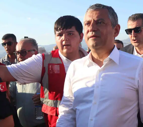 Özgür Özel'den Cemil Tugay gerilimi iddialarına yanıt