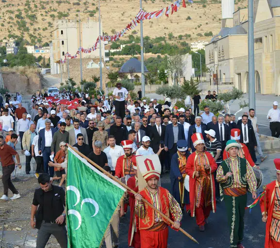 Mardin Yeşilli’de kiraz mevsimi büyük bir coşkuyla kutlanıyor