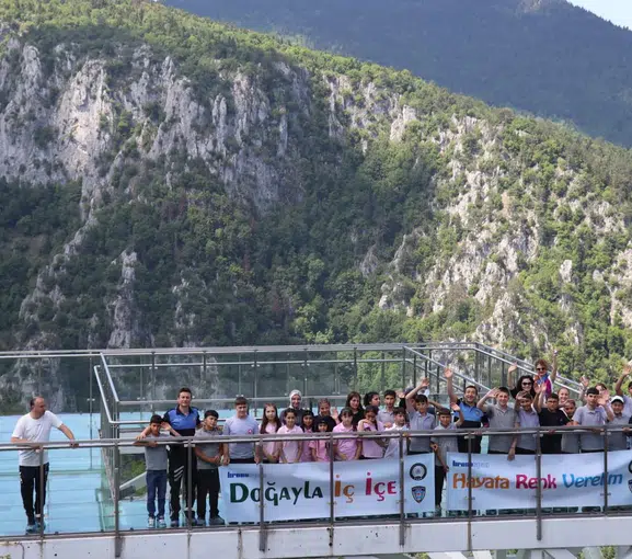 Kastamonulu öğrenciler kanyonun zirvesinde adrenalin dolu bir gün yaşadı