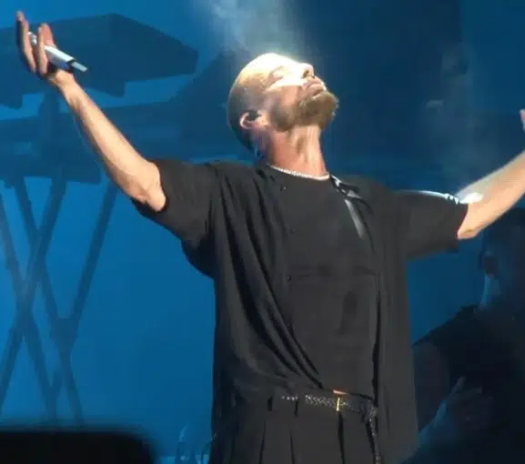 Ricky Martin 15 yıl sonra İstanbul'da fırtına gibi esti