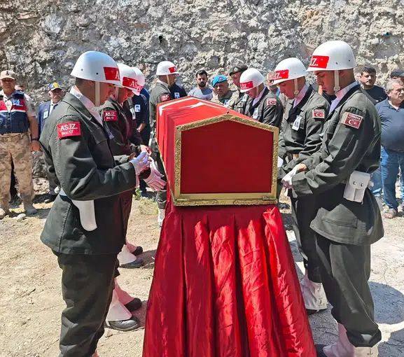 Hatay Kıbrıs gazisini dualarla uğurladı