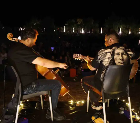 Nevşehir Kalesi'nde yıldız yağmuru görsel şöleni