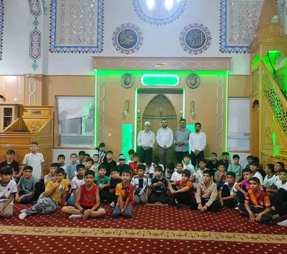 Van'da sabahın ilk ışıklarıyla gençlik buluşması