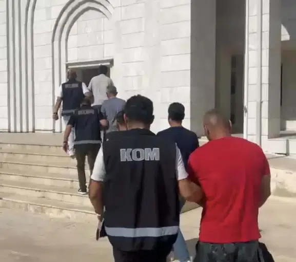 Milas’ta haraç vermeyenleri kurşun yağmuruna tutan çete çökertildi
